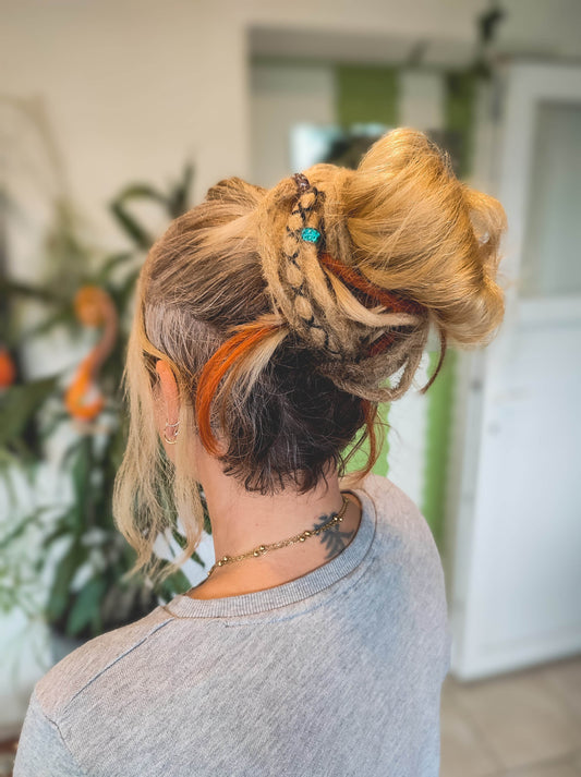 Partial Dreads: Eleganz trifft auf Natürlichkeit