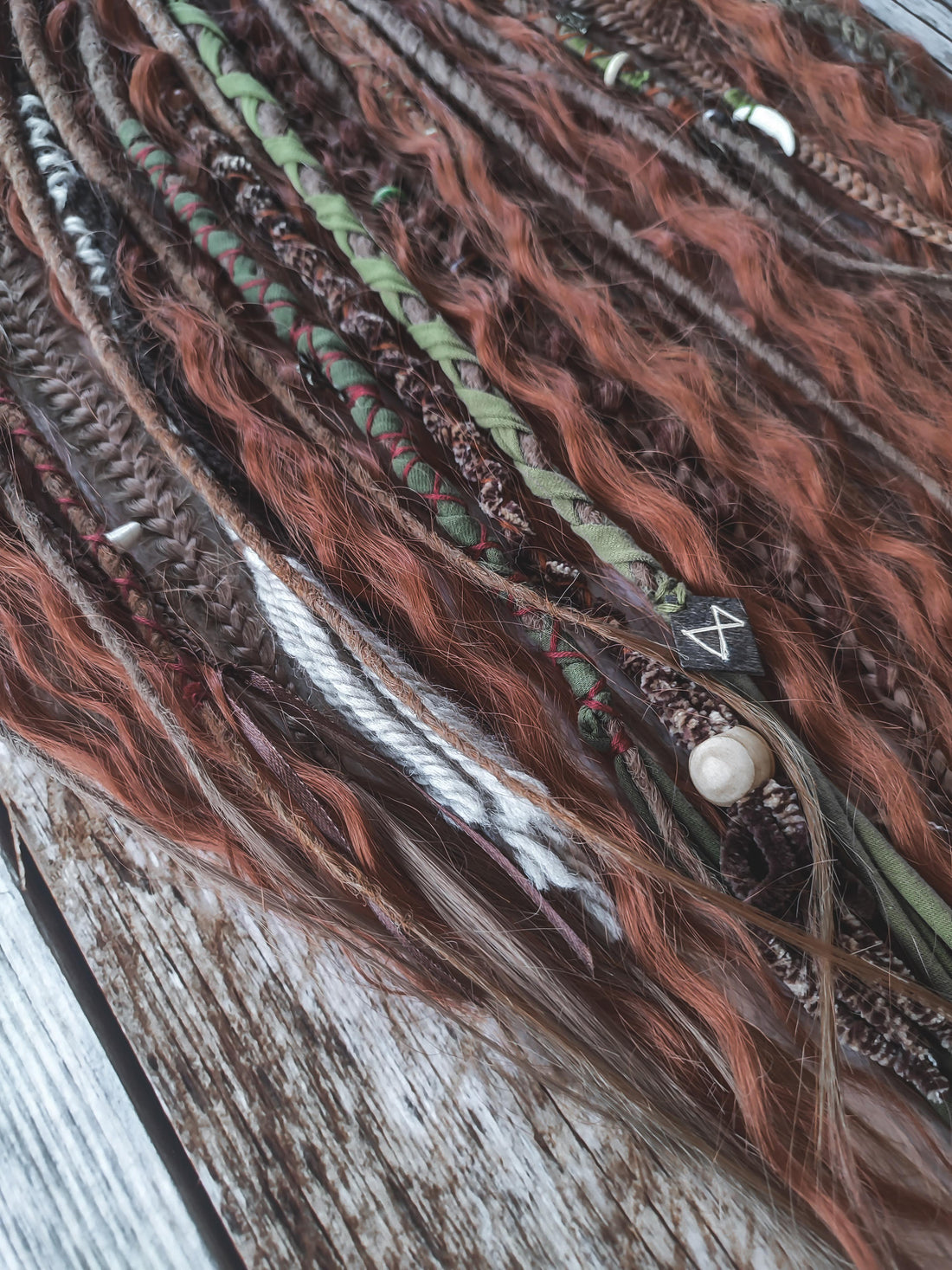 Synthetic Dreads Set bestellen – Dein individuelles Dread-Set