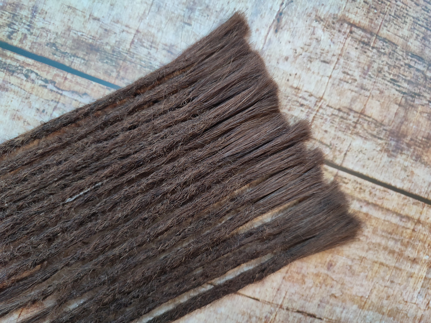 Dreadlock Verlängerungen aus Echthaar in schokobraun