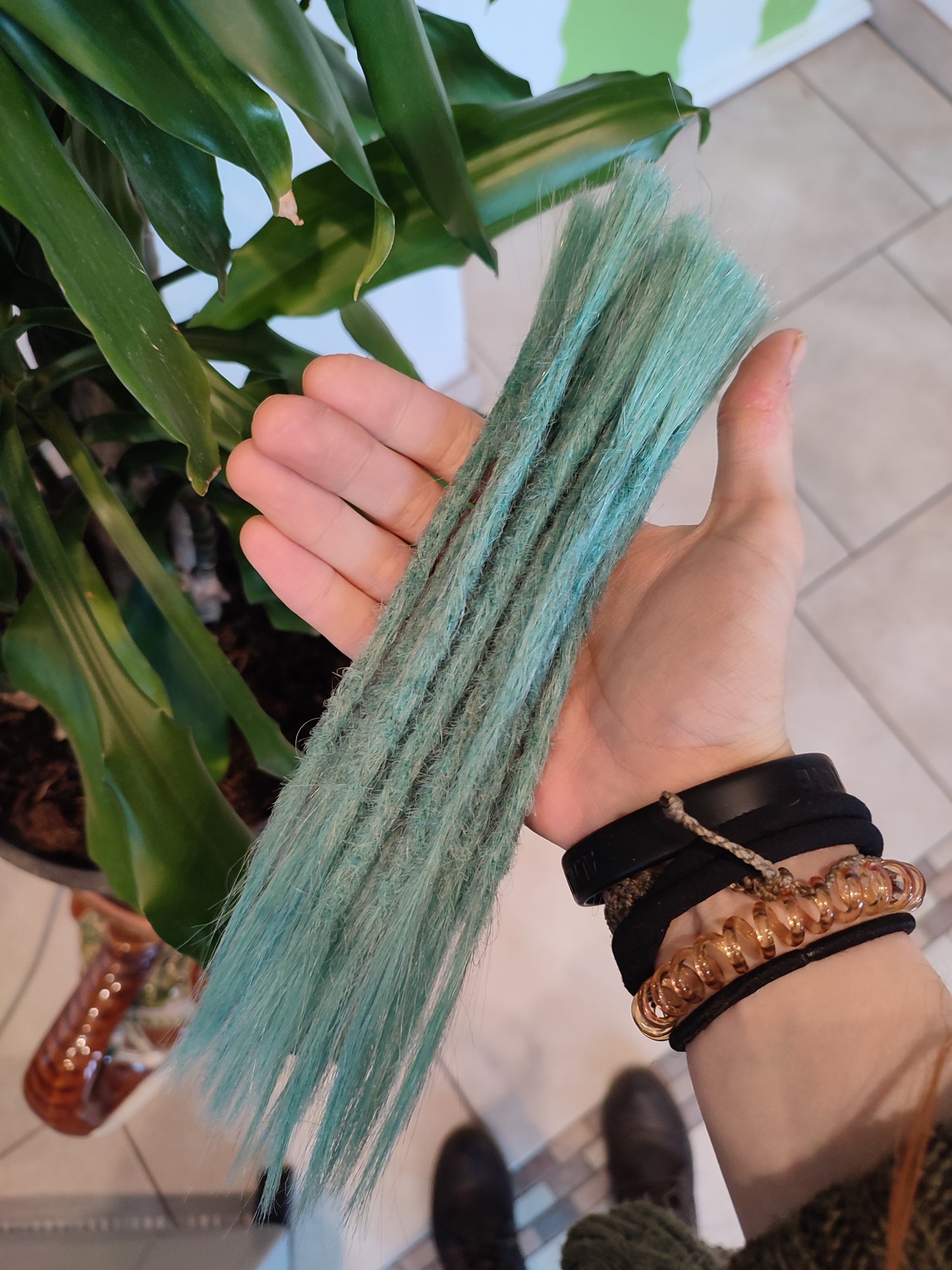 Echthaar Dread Extensions | türkis | gerade Spitzen