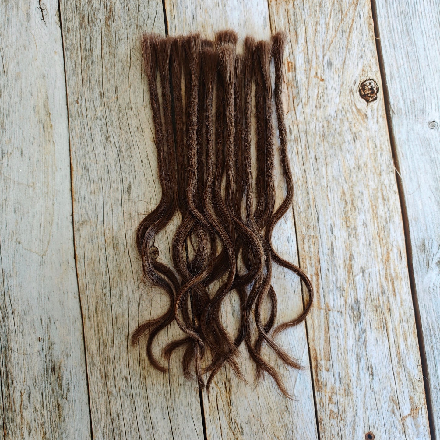 Echthaar Dread Extensions | braun 6 | gewellte Spitzen