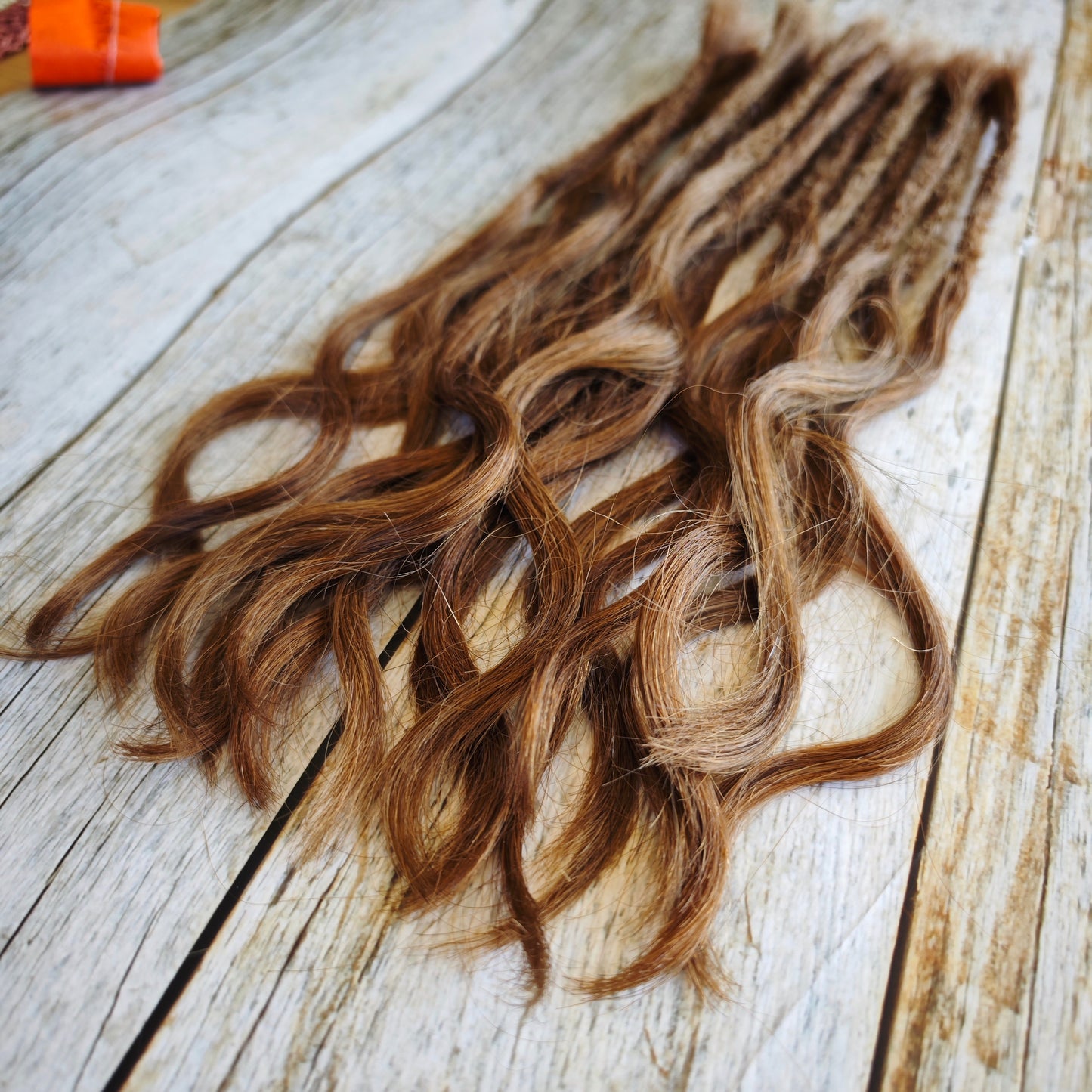Echthaar Dread Extensions | leichtbraun 14 | gewellte Spitzen