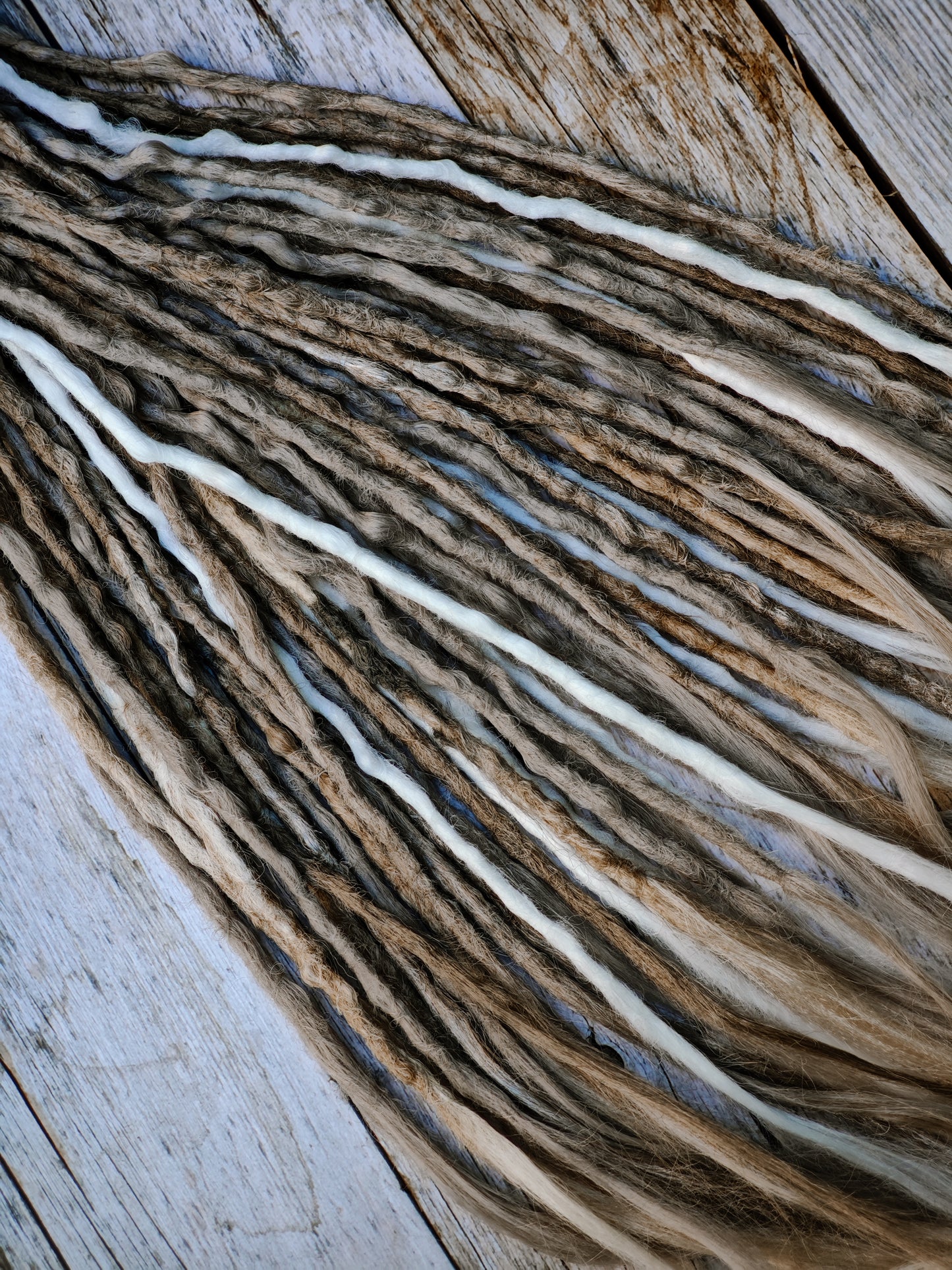 Natural/Realistic Dreads | Individuelles synthetic Set in deiner Wunschfarbe