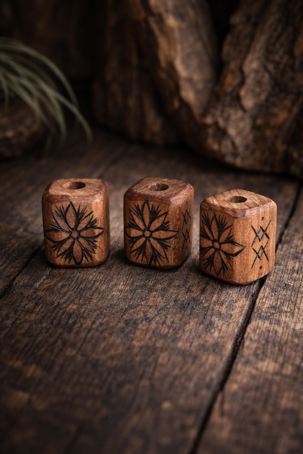 Wiesenkind - Dreadperlen aus Holz mit Gravur