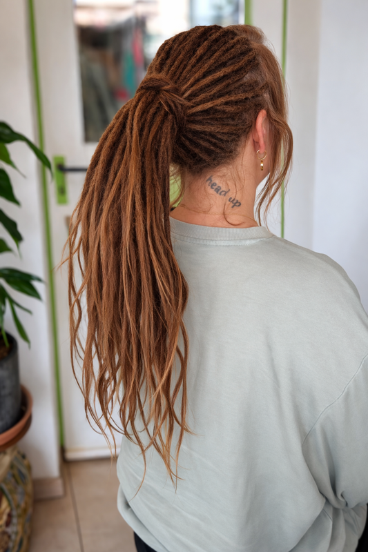 Dreads in Etappen erstellen – warum es oft die bessere Entscheidung ist