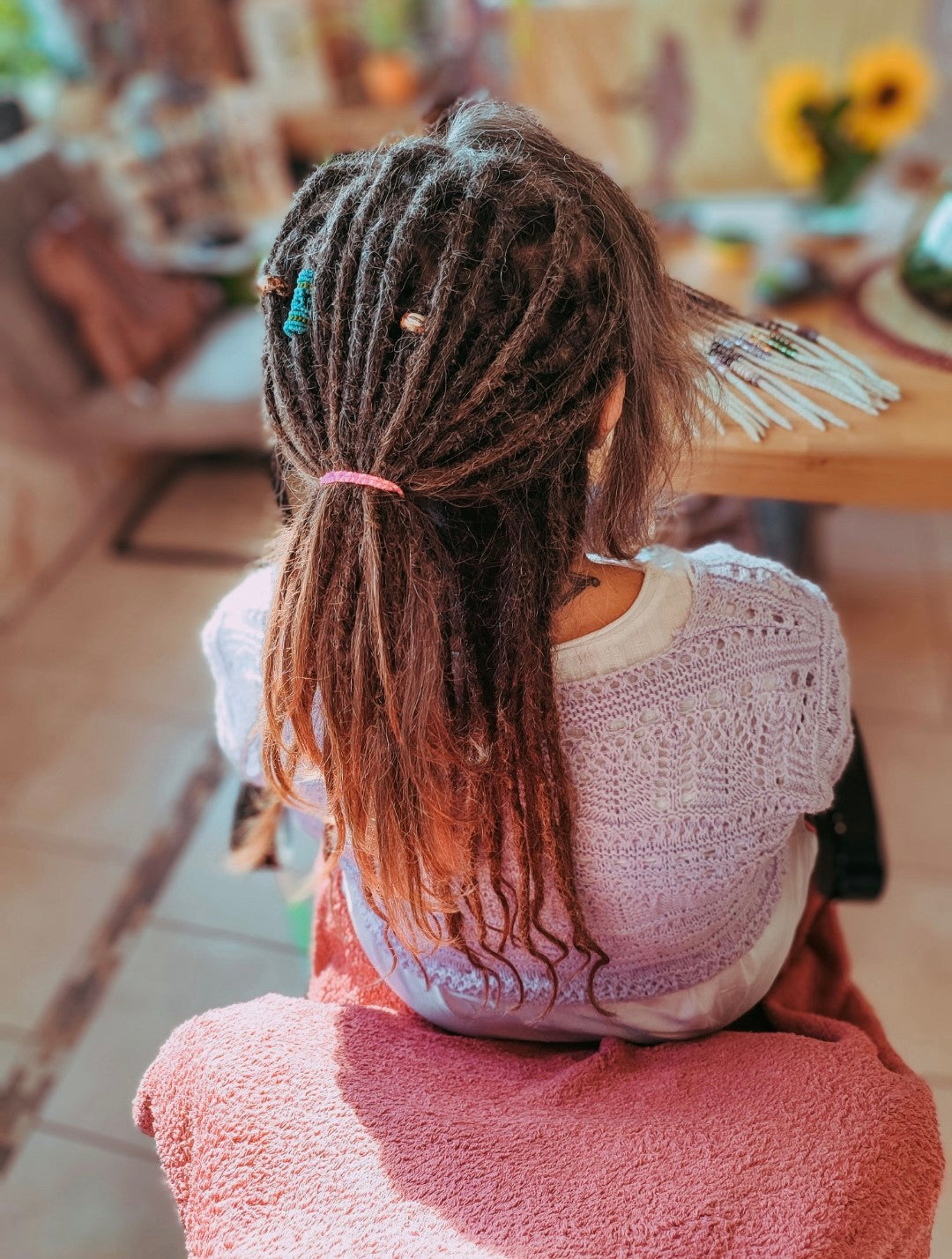 Dread Erstellung mit grauen Echthaar Extensions 