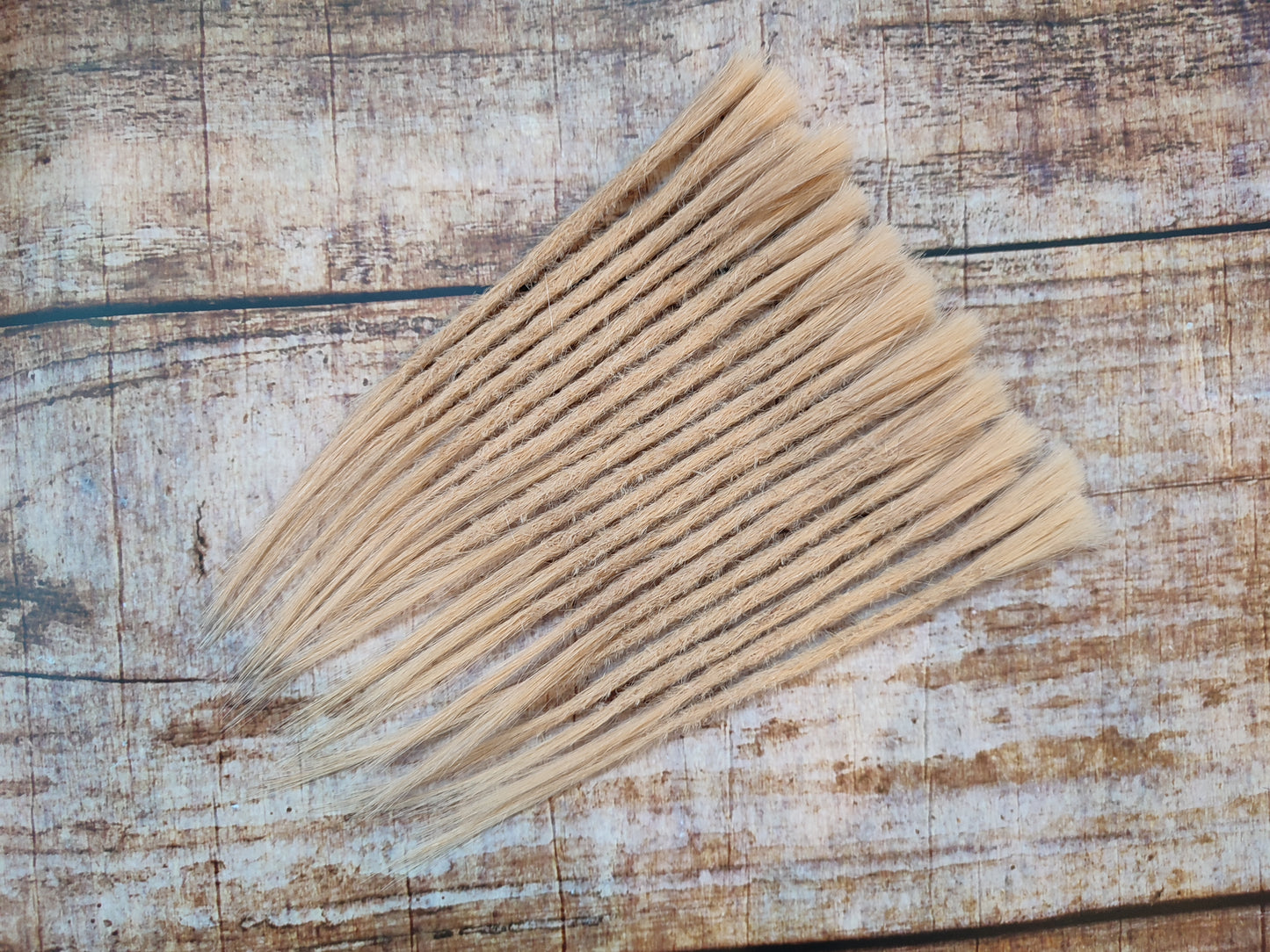 Leichtgoldblond Dreadlocks verlängern 